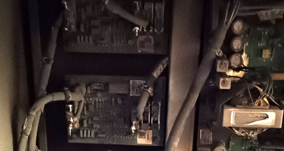 Avaliação de UPS 100 kVA